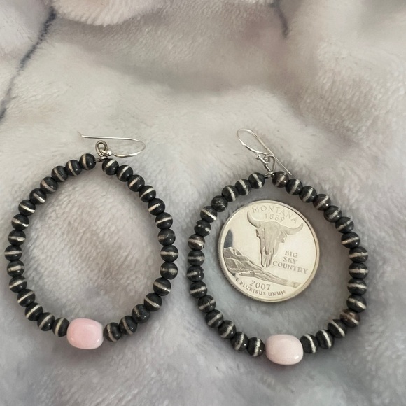 ❤️ 3mm Desert Pearl & Queen Pink Conch Southwestern Dangle Hoop Earrings 9.4gms - Picture 11 of 12